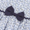 ベビー服 女の子 綿100％ 小花柄 リボン ギャザーワンピース ブルー(61) デザインポイント1