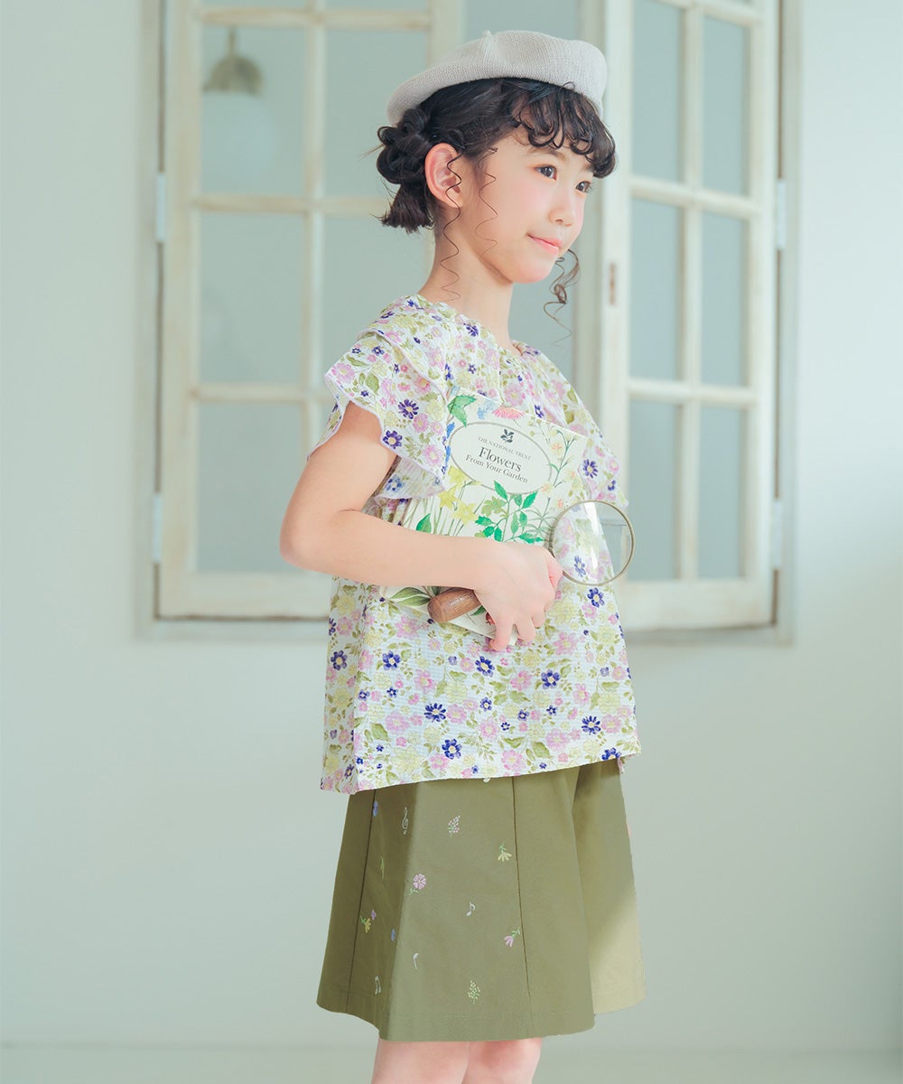 子供服 女の子 花柄 フリル 襟つき 薄手ブラウス パープル(91) モデル画像全身