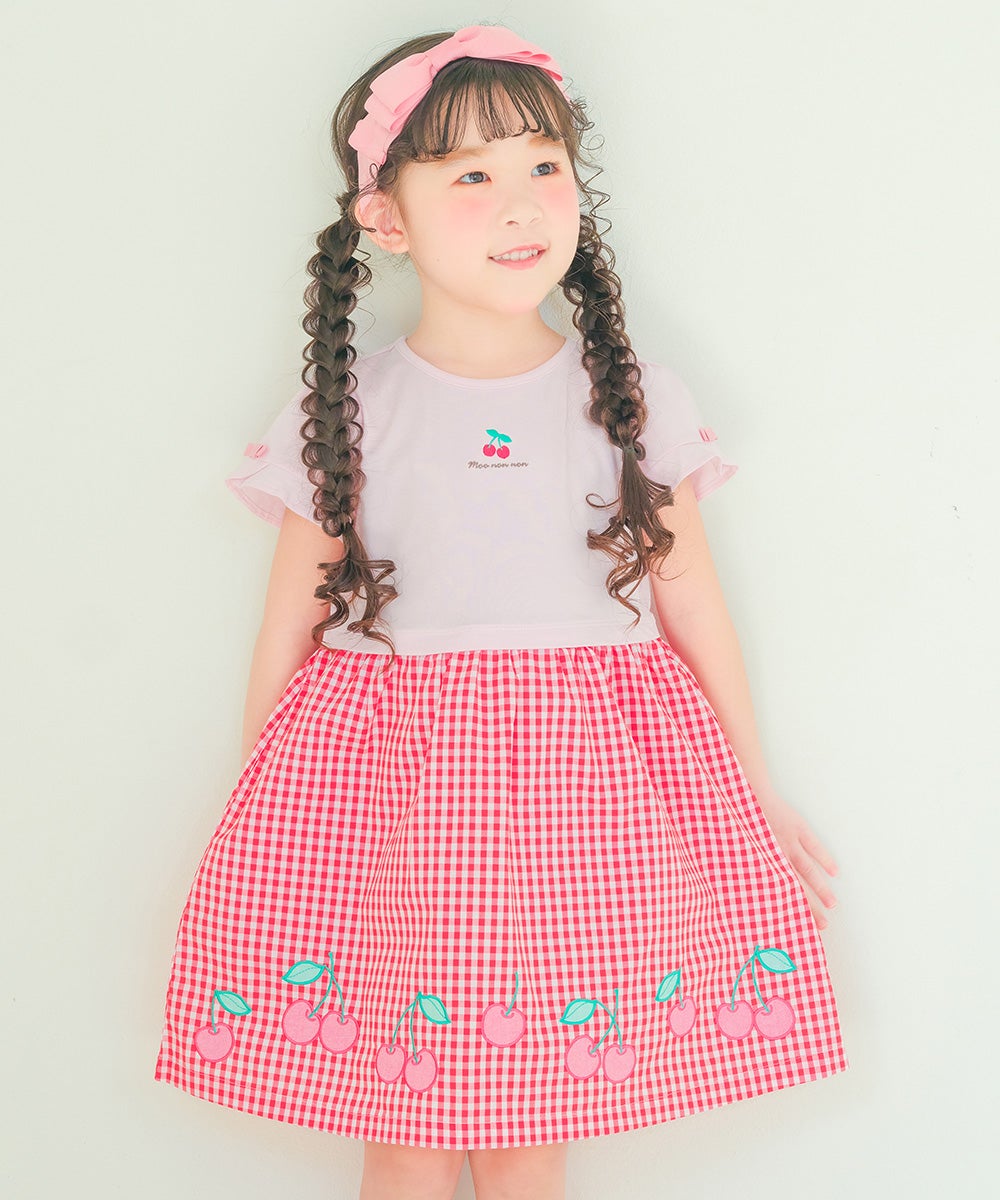 ベビー服 女の子 子ども服 こども キッズチェリー刺? リボン ギンガムチェック柄 ドッキングワンピース レッド(03) モデル画像アップ