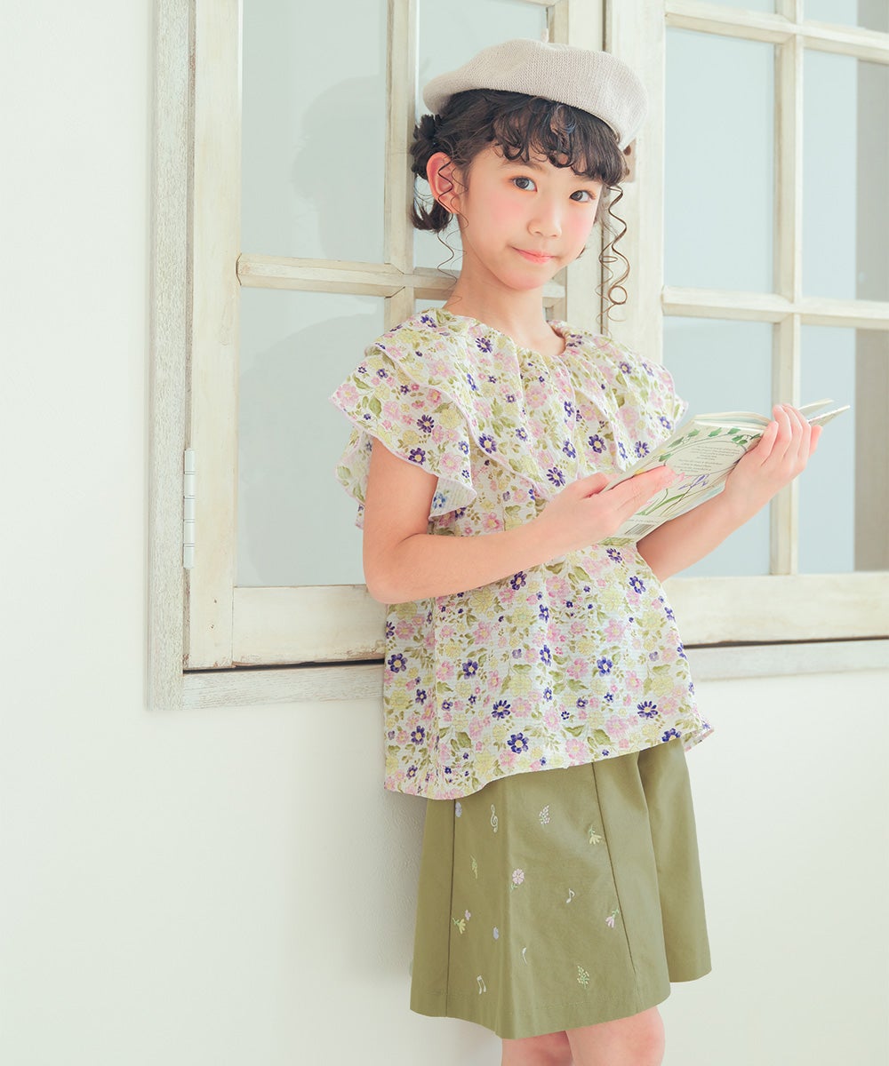 子供服 女の子 綿100％ 音符＆花刺繍 キュロットパンツ カーキ(82) モデル画像全身