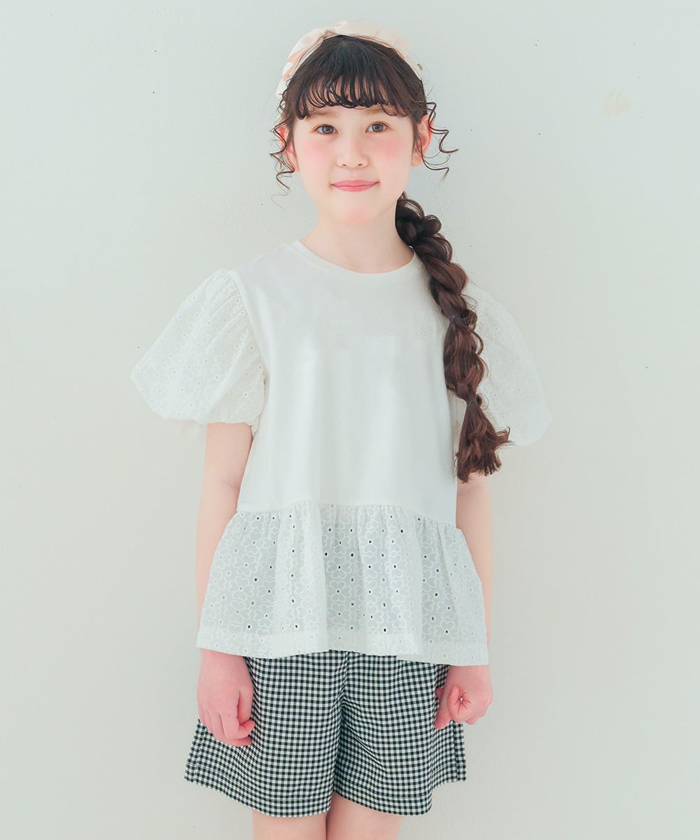 ベビー服 女の子 ギンガムチェック リボンつき ストレッチツイルショートパンツ ホワイト×ブラック(10) モデル画像アップ