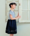 ベビー服 女の子 子ども服 こども服 キッズ ジュニア ボーダー柄 音符プリント 肩あき リボンつき袖 ドッキングワンピース ホワイト×ブラック(10) モデル画像全身