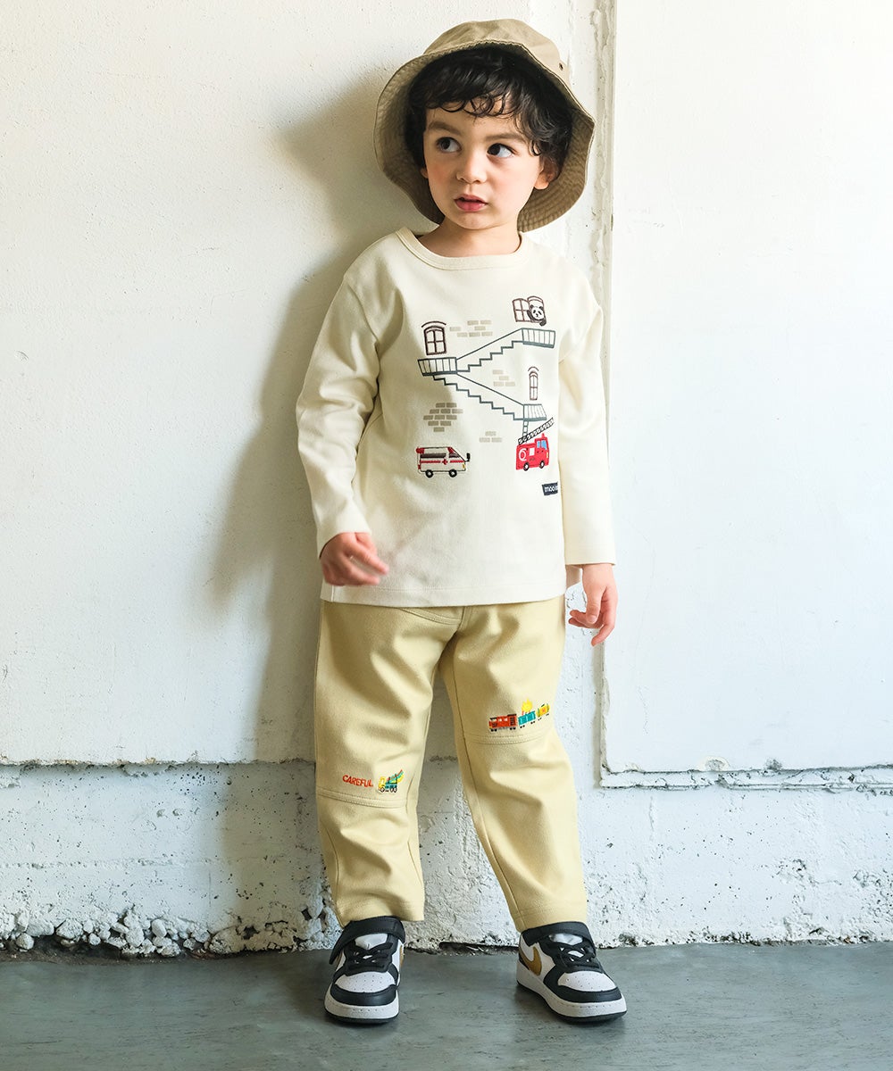 ベビー服 男の子 綿100％ 救急車 消防車 乗り物 モチーフ Tシャツ アイボリー(12) モデル画像全身