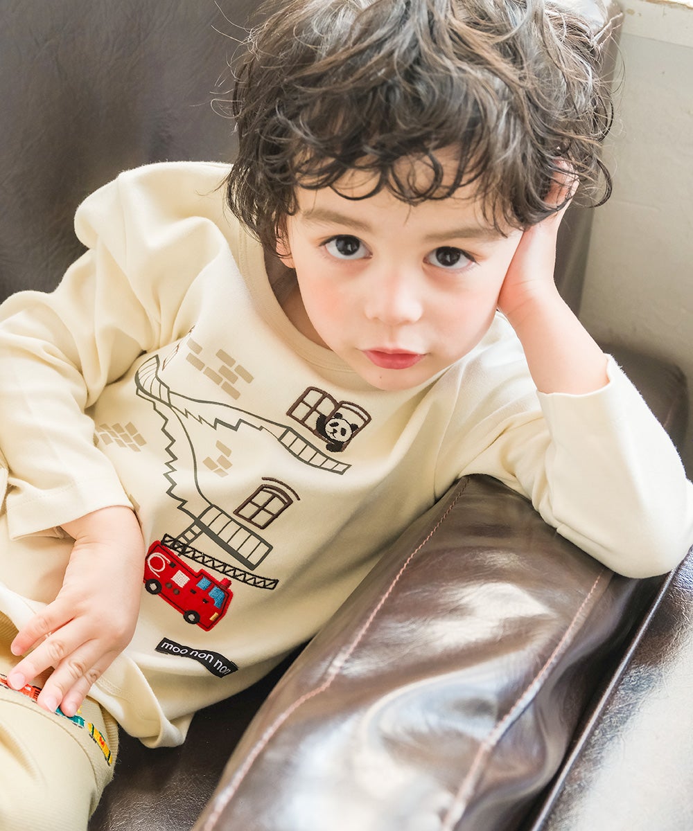 ベビー服 男の子 綿100％ 救急車 消防車 乗り物 モチーフ Tシャツ アイボリー(12) モデル画像1