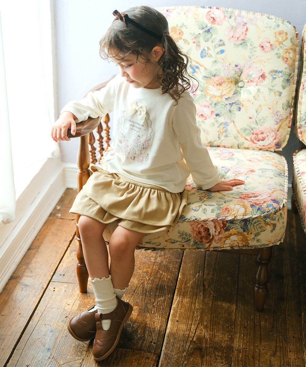 ベビー服 女の子 綿100％ リボンつきドレスミラープリント Tシャツ オフホワイト(11) モデル画像全身