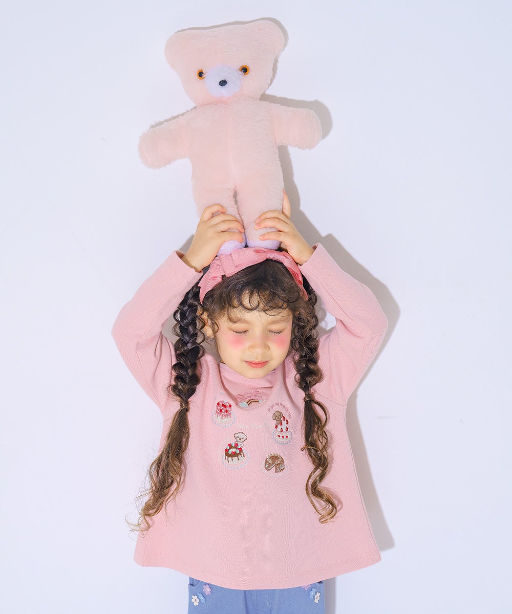 ベビー服 女の子 スイーツ刺繍 バックリボンつきトレーナー ピンク(02) モデル画像1