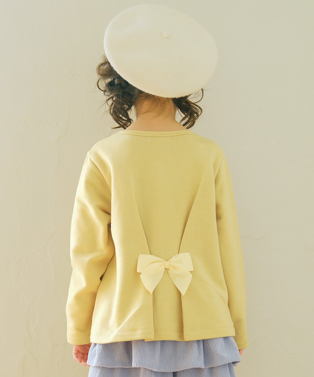 ベビー服 女の子 スイーツ刺繍 バックリボンつきトレーナー イエロー(04) モデル画像全身