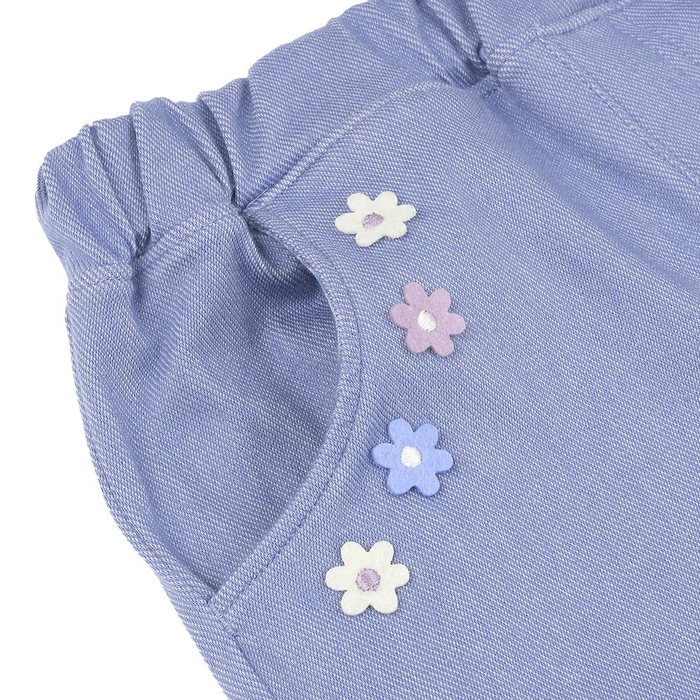 ベビー服 女の子 お花モチーフ ポケットつき ストレッチ デニムツイルパンツ ブルー(61) デザインポイント1