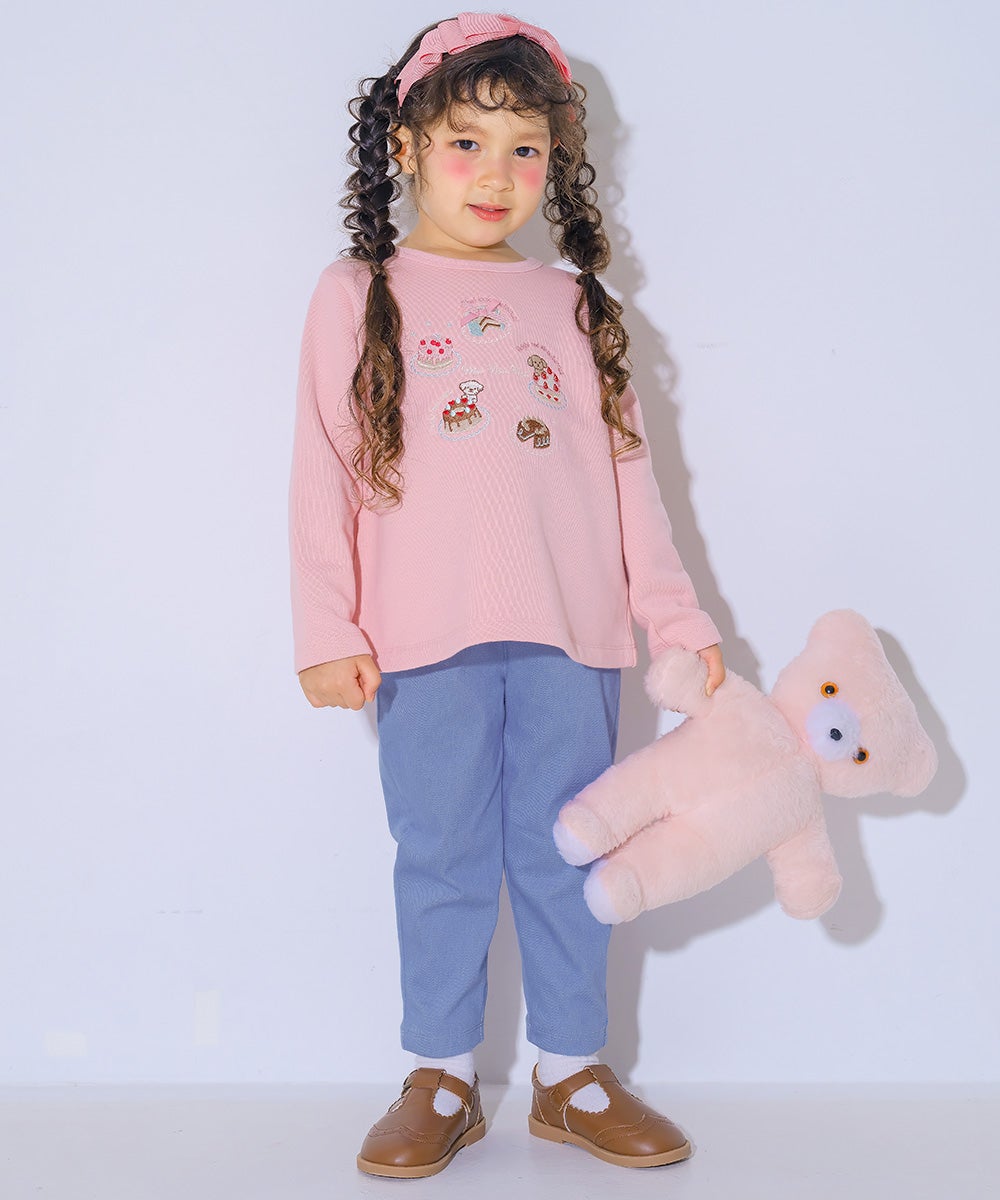 ベビー服 女の子 お花モチーフ ポケットつき ストレッチ デニムツイルパンツ ブルー(61) モデル画像1