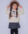 ベビー服 女の子 ロンドンモチーフ 刺繍 リボン 裏毛トレーナー アイボリー(12) モデル画像全身