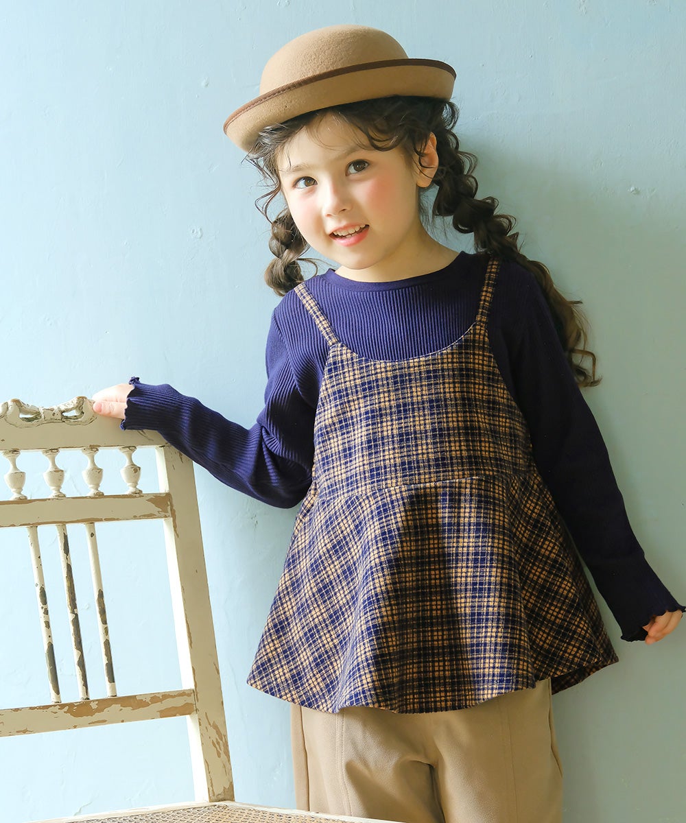 子供服 女の子 チェック柄キャミソール重ね着風 AラインTシャツ ネイビー(06) モデル画像2