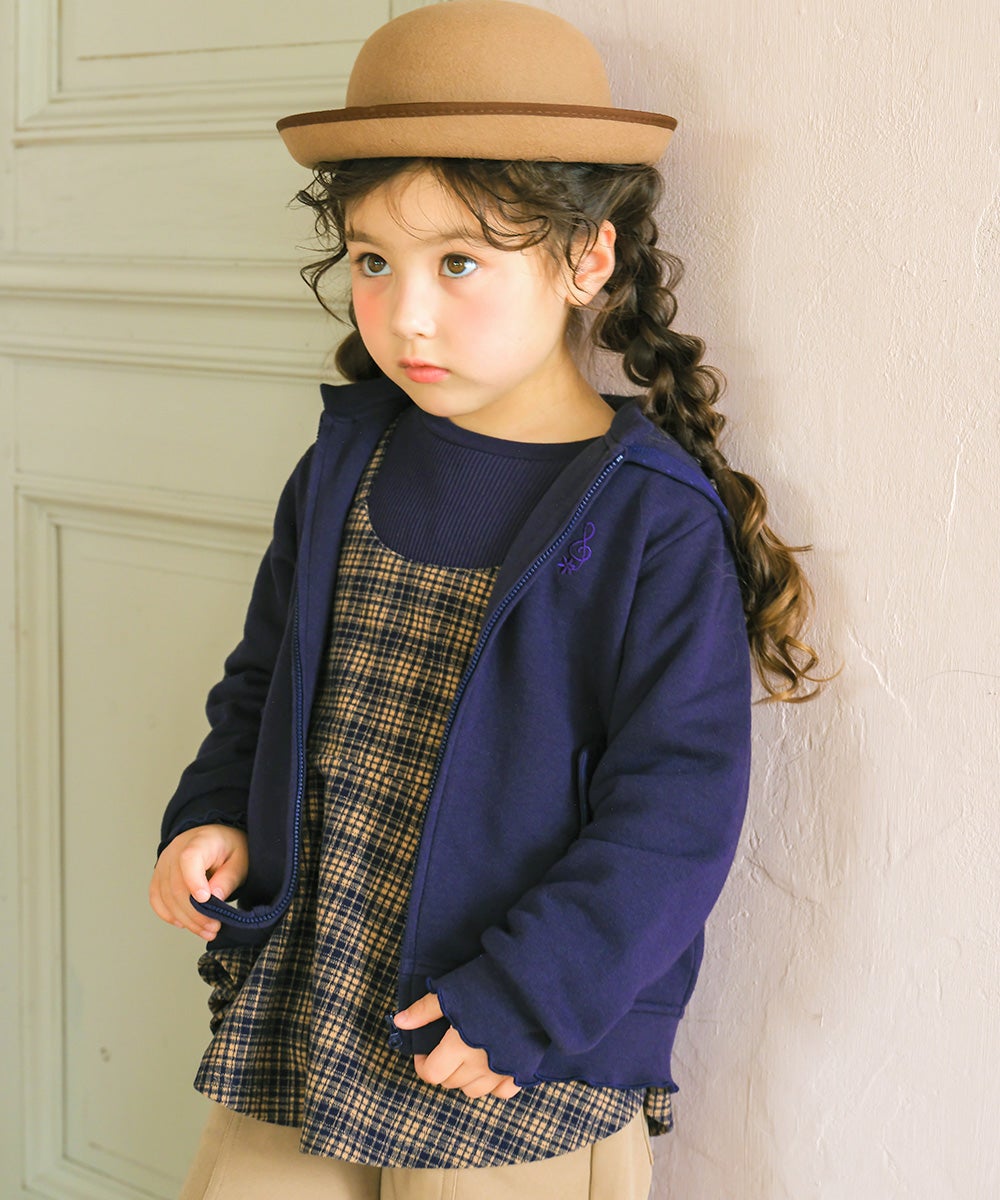 子供服 女の子 チェック柄キャミソール重ね着風 AラインTシャツ ネイビー(06) モデル画像4