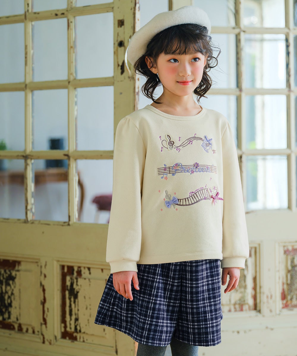 子供服 女の子 チェック柄 キュロットパンツ ネイビー(06) モデル画像1