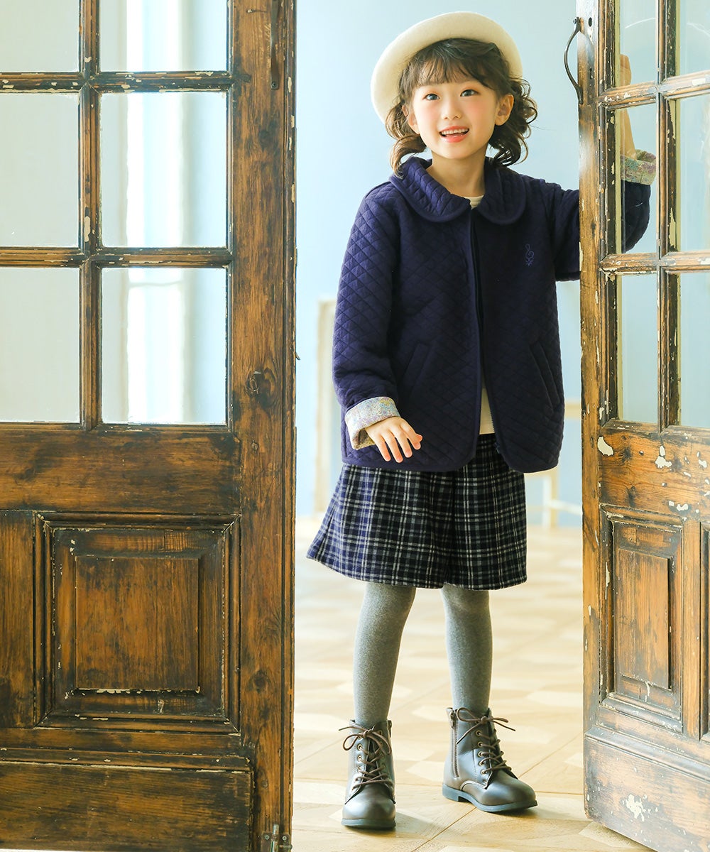 子供服 女の子 チェック柄 キュロットパンツ ネイビー(06) モデル画像2