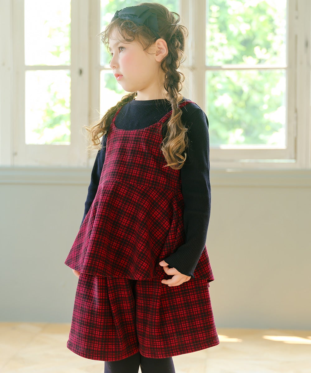 子供服 女の子 チェック柄 タック キュロットパンツ レッド(03) モデル画像アップ