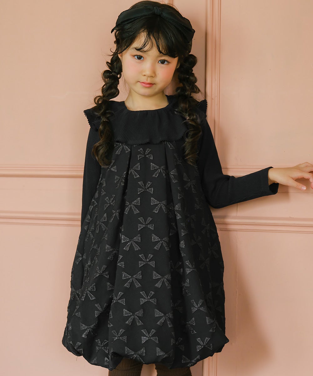 子供服 女の子 フリル 襟つき 音符 刺繍 リブカットソー ブラック(00) モデル画像全身