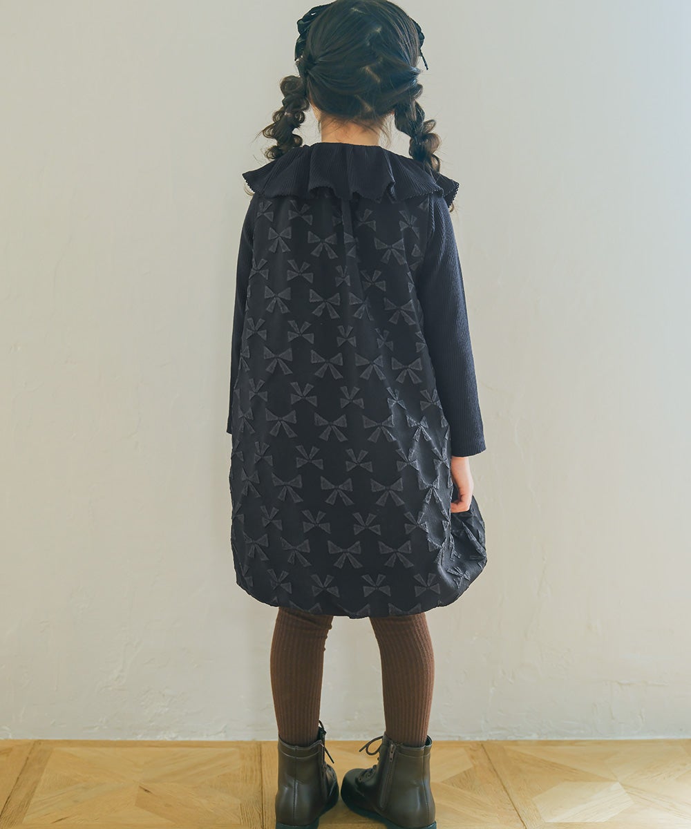 子供服 女の子 フリル 襟つき 音符 刺繍 リブカットソー ブラック(00) モデル画像2
