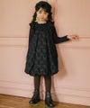 子供服 女の子 リボン柄 タック バルーンワンピース ブラック(00) モデル画像全身
