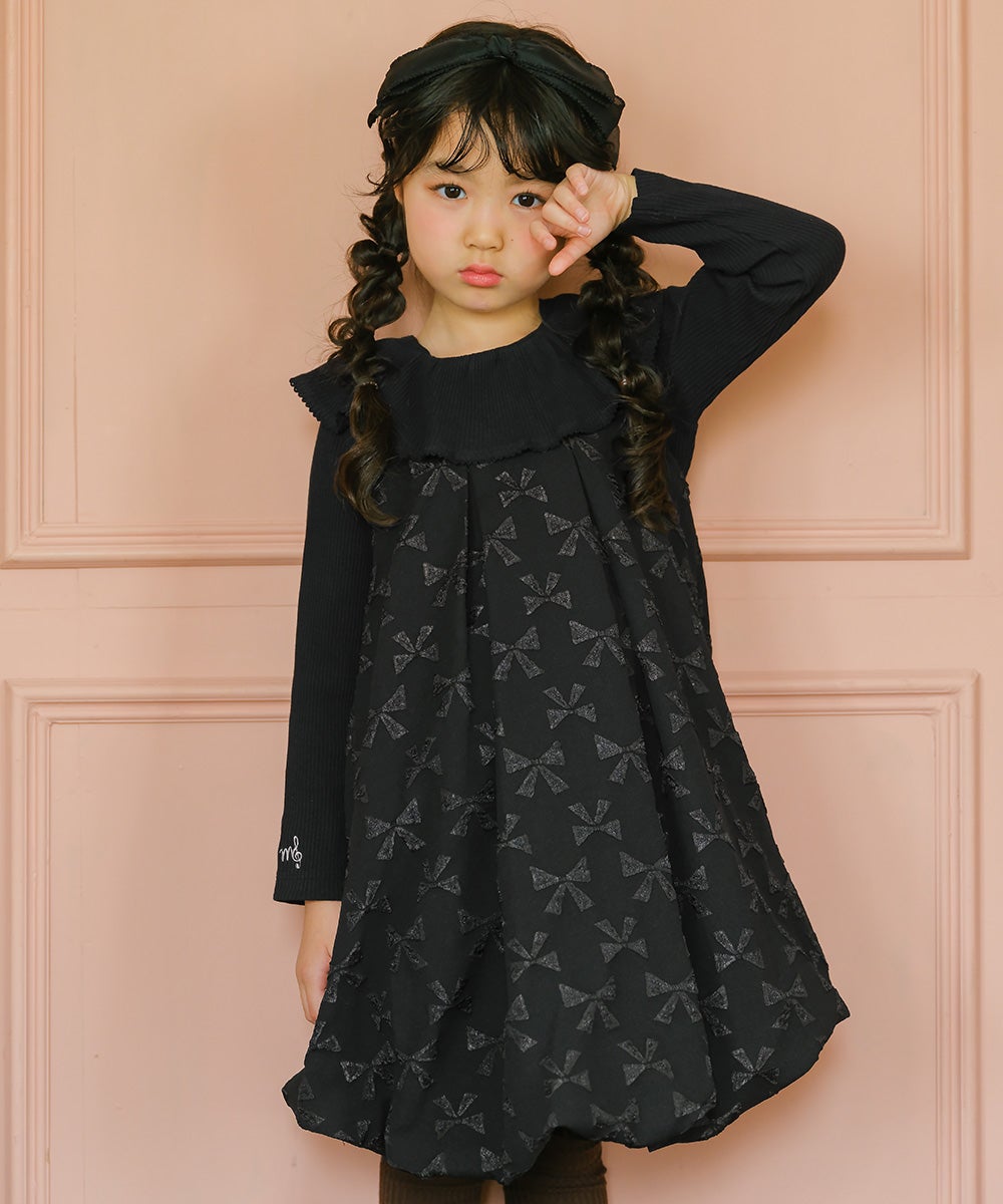子供服 女の子 リボン柄 タック バルーンワンピース ブラック(00) モデル画像1