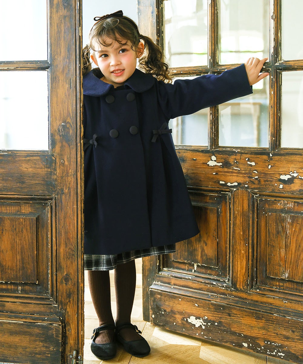 子供服 女の子 リボン 襟つき ダブルボタン 微起毛コート ネイビー(06) モデル画像2