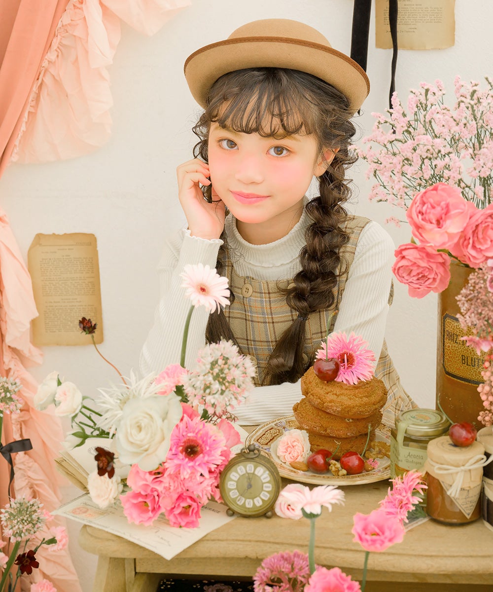 子供服 女の子 チェック柄 ダブルボタン タックワンピース ベージュ(51) モデル画像3