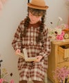 子供服 女の子 チェック柄 襟付き ボタン開き ギャザーワンピース エンジ(31) モデル画像アップ
