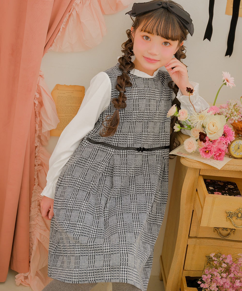 子供服 女の子 チェック柄×ブラウス 重ね着風 リボン付きワンピース ホワイト×ブラック(10) モデル画像アップ