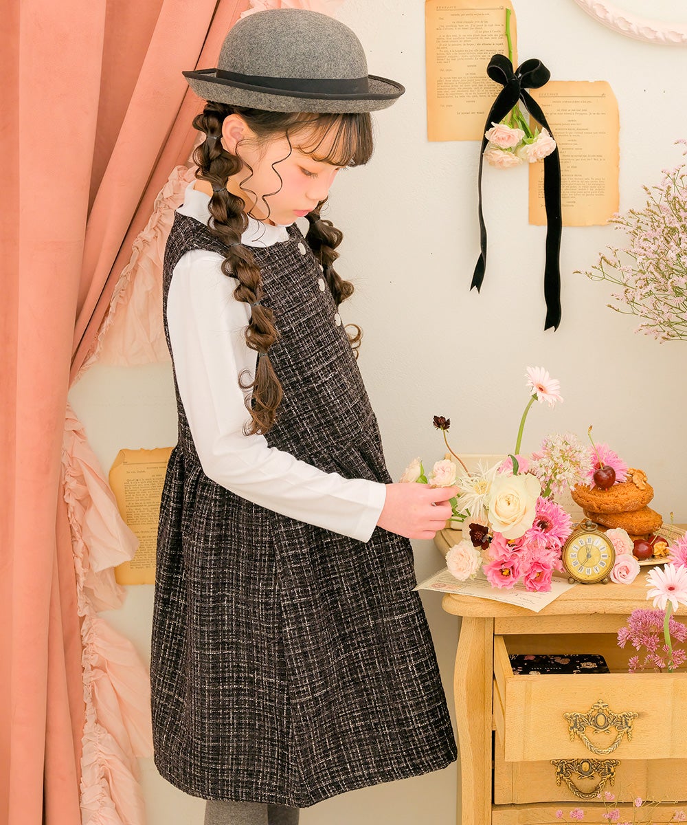 子供服 女の子 パール調ボタン付き ツイードワンピース ブラック(00) モデル画像1